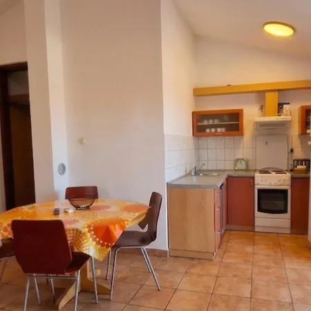 Sea View In 1 By Guide Apartment