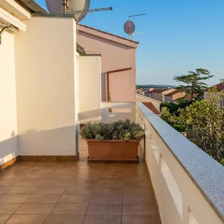 Apartment Sea View In 1 By Guide *